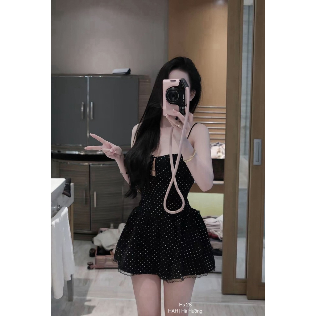 Váy 2 dây chấm bi xoè xinh chảnh lắm