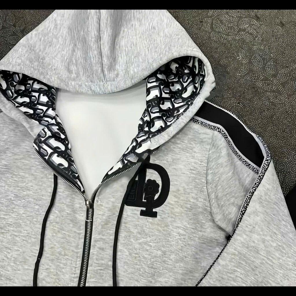 Áo Khoác Hoodie Zip 03 Logo Thêu Nổi Sắc Nét Mũ Lót Hoạ Tiết Phối Tay Viền 03