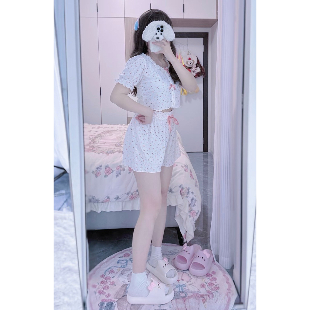 Bộ Đồ Ngủ Nữ Hoa Nhí Áo Tay Ngắn Quần Short Dễ Thương Mặc Nhà Thoải Mái