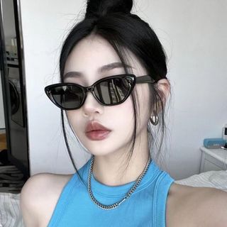 Kính Râm Mắt Mèo Thời Trang Unisex Cho Nam Nữ – Kính Mát Phong Cách Hàn Quốc Chống Nắng Cá Tính