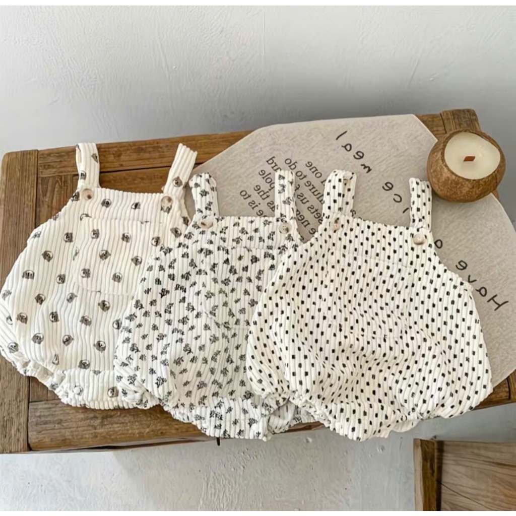 Bộ đồ liền thân hai dây họa tiết cho bé