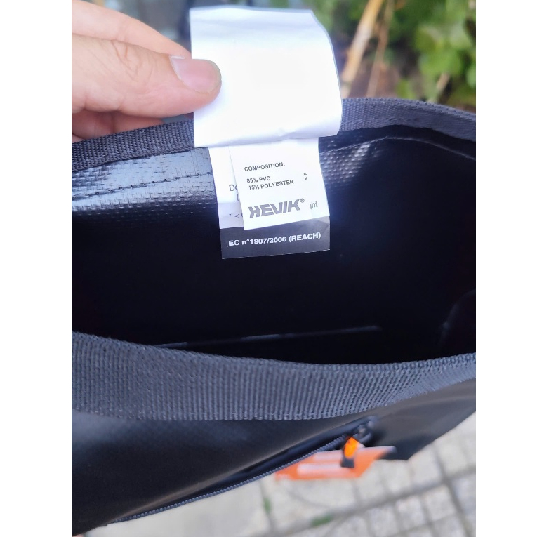 Túi đeo hông chống nước Givi - HEVIK GOCCIA chính hãng