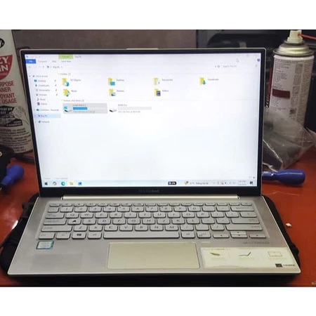 [HCM] Laptop Cũ Asus Vivobook S330U Core I3-8130U/ Ram 4GB/ SSD 256GB/ VGA Intel UHD Graphics/ LCD 13.3'' inch FHD