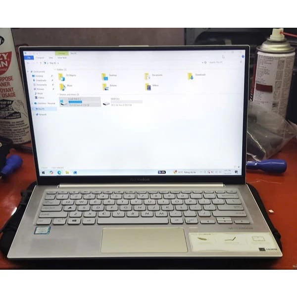 [HCM] Laptop Cũ Asus Vivobook S330U Core I3-8130U/ Ram 4GB/ SSD 256GB/ VGA Intel UHD Graphics/ LCD 13.3'' inch FHD