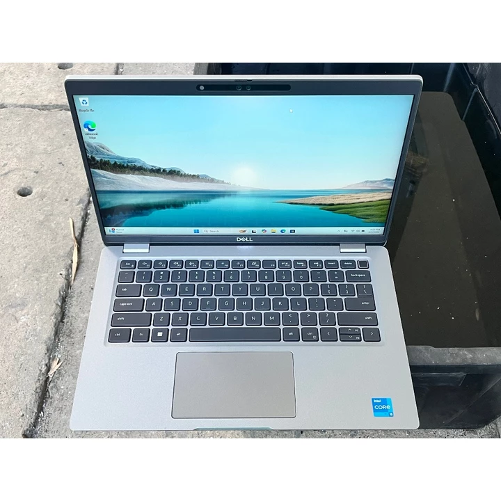 DELL latitude 5431 i5 1250P ( Chip P mạnh mẽ ) Ram 8G , SSD Nvme 256G màn hình 14.0 FHD IPS đẹp main zin, máy đẹp