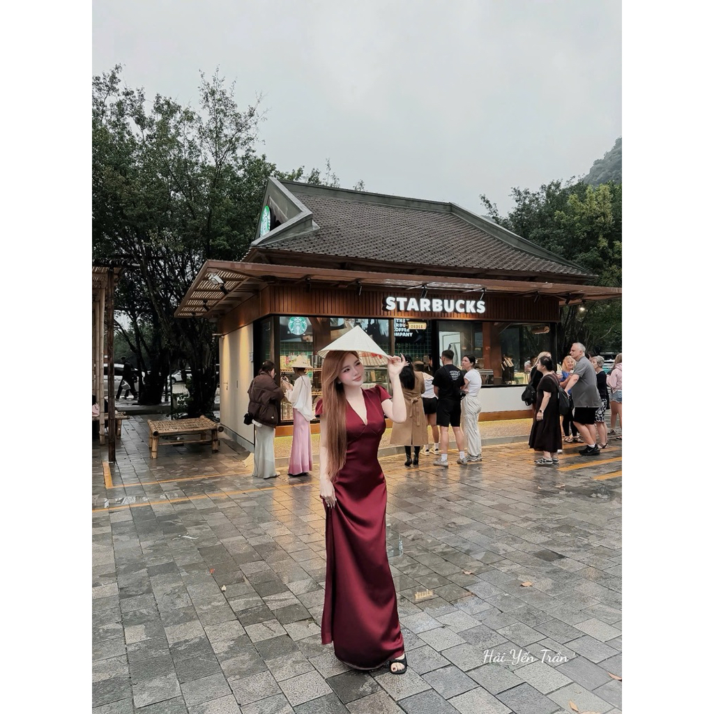 Váy lụa cổ V cộc tay dáng dài thướt tha