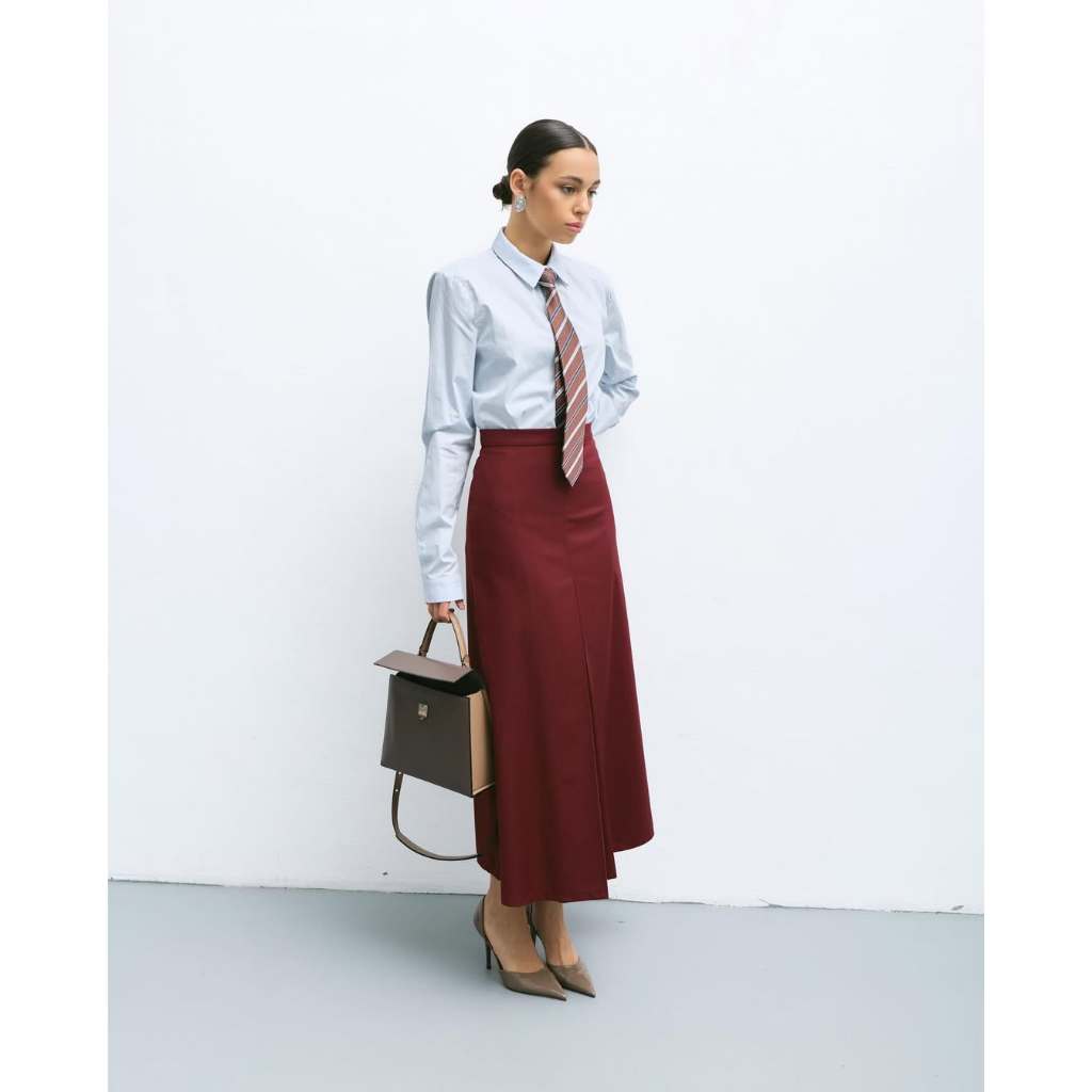 Chân Váy Dài Công Sở Dáng A Cao Cấp – Màu đỏ burgundy - Váy Midi Nữ Thanh Lịch Phối Blazer Sơ Mi | Diluclothing