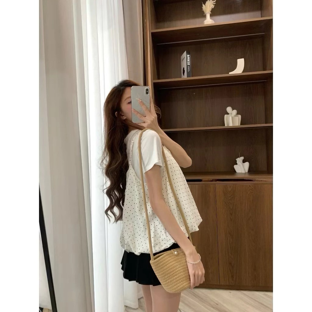 [Peinn] Set Yếm Nữ 2 Dây Chấm Bi Dáng Bí Cúc Dọc Kèm Áo Thun Trơn KENCO Clothing SG Thời Trang Nữ 3802
