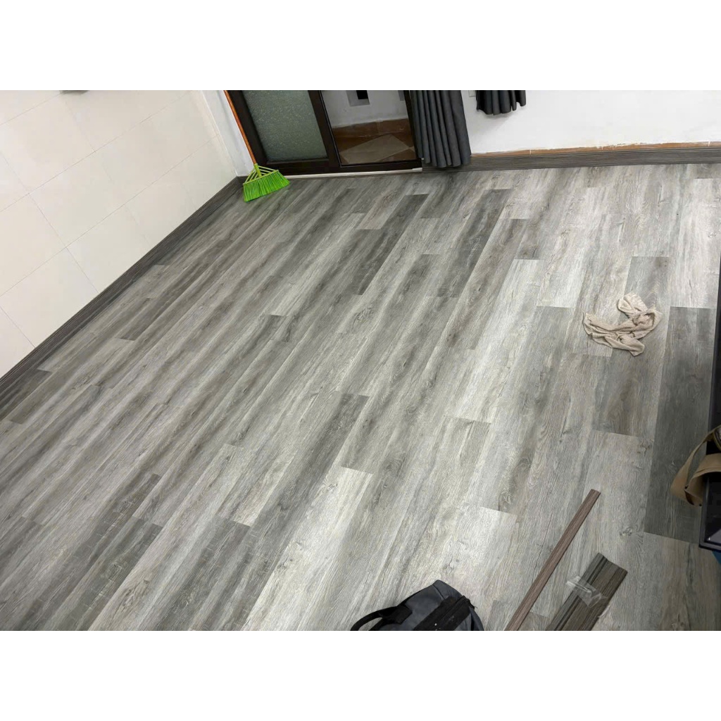 COMBO 10M2 = 72 Tấm sàn nhựa giả gỗ sẵn keo