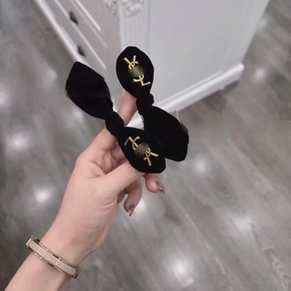 kẹp tóc mái nơ nhung chữ sành điệu chuẩn hot girl