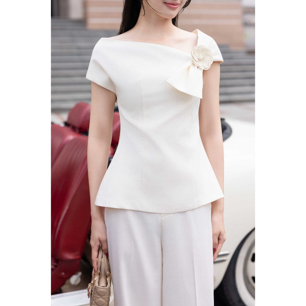Áo Xuân Hè Cổ Lệch 2T17.2601, Áo Lệch Vai Form Dáng Ôm Eo Xoè Nhẹ, Kiểu Dáng Fitted Bodice Thanh Lịch Sang Trọng By JM
