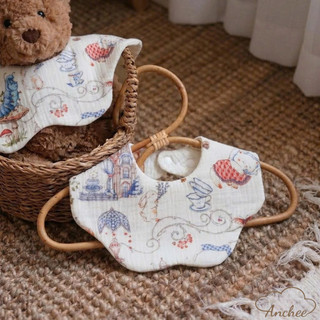 Set 2 YẾM CỔ TÍCH XÔ MUSLIN cổ hoa CHO BÉ – MẪU MỚI SIÊU DỄ THƯƠNG