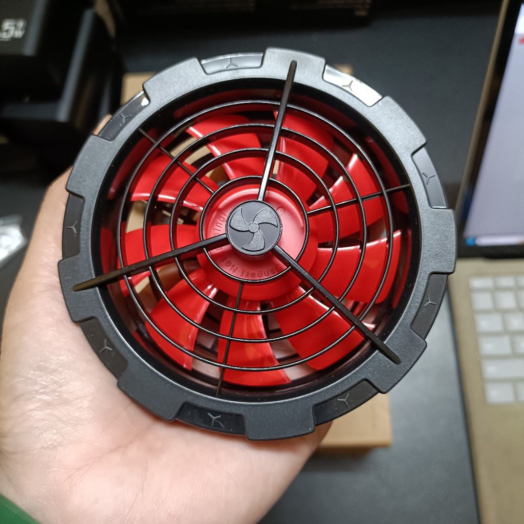 quạt áo điều hòa 12v không chổi than siêu mạnh với khung nhựa ABS siêu chắc chắn