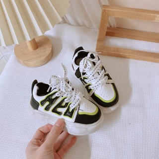 THANH LÝ Giày thể thao phối viền năng động quai dán cho bé trai bé gái K190