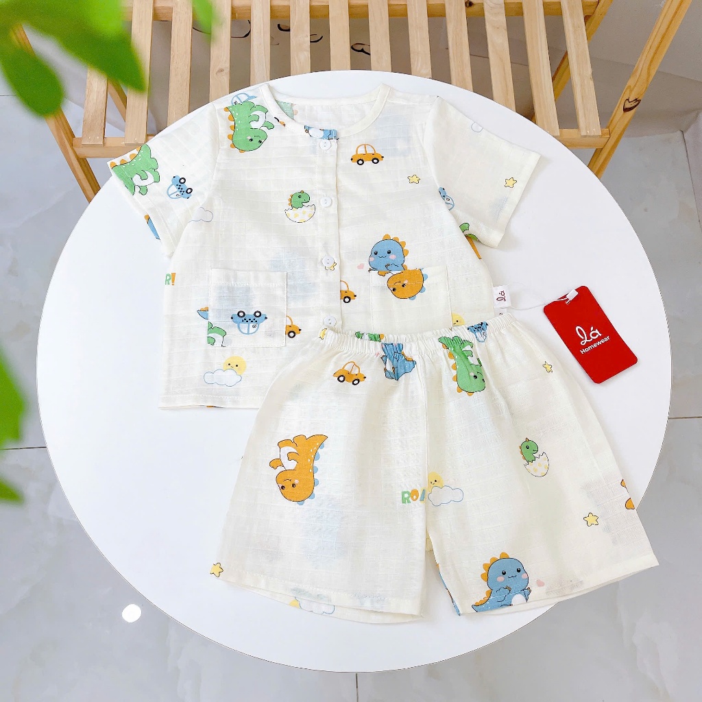 Pijama bé trai tay ngắn quần đùi xô cotton Lá Homewear A387, bộ cộc tay bé trai khủng long xe gấu