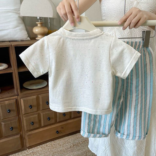 Set bộ áo thun in hoạt hình gấu + quần ống đứng kẻ sọc đính nơ cho bé
