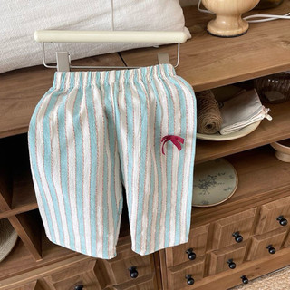 Set bộ áo thun in hoạt hình gấu + quần ống đứng kẻ sọc đính nơ cho bé