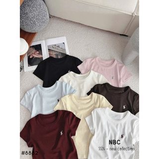 Áo phông thêu ngựa cổ tròn viền thêu ngựa