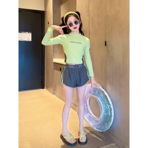 Đồ bơi bé gái dài tay phong cách Hàn Quốc, set áo bơi kèm quần bơi short trẻ em đi biển mùa hè