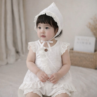 Set đồ bé gái trắng xinh xắn