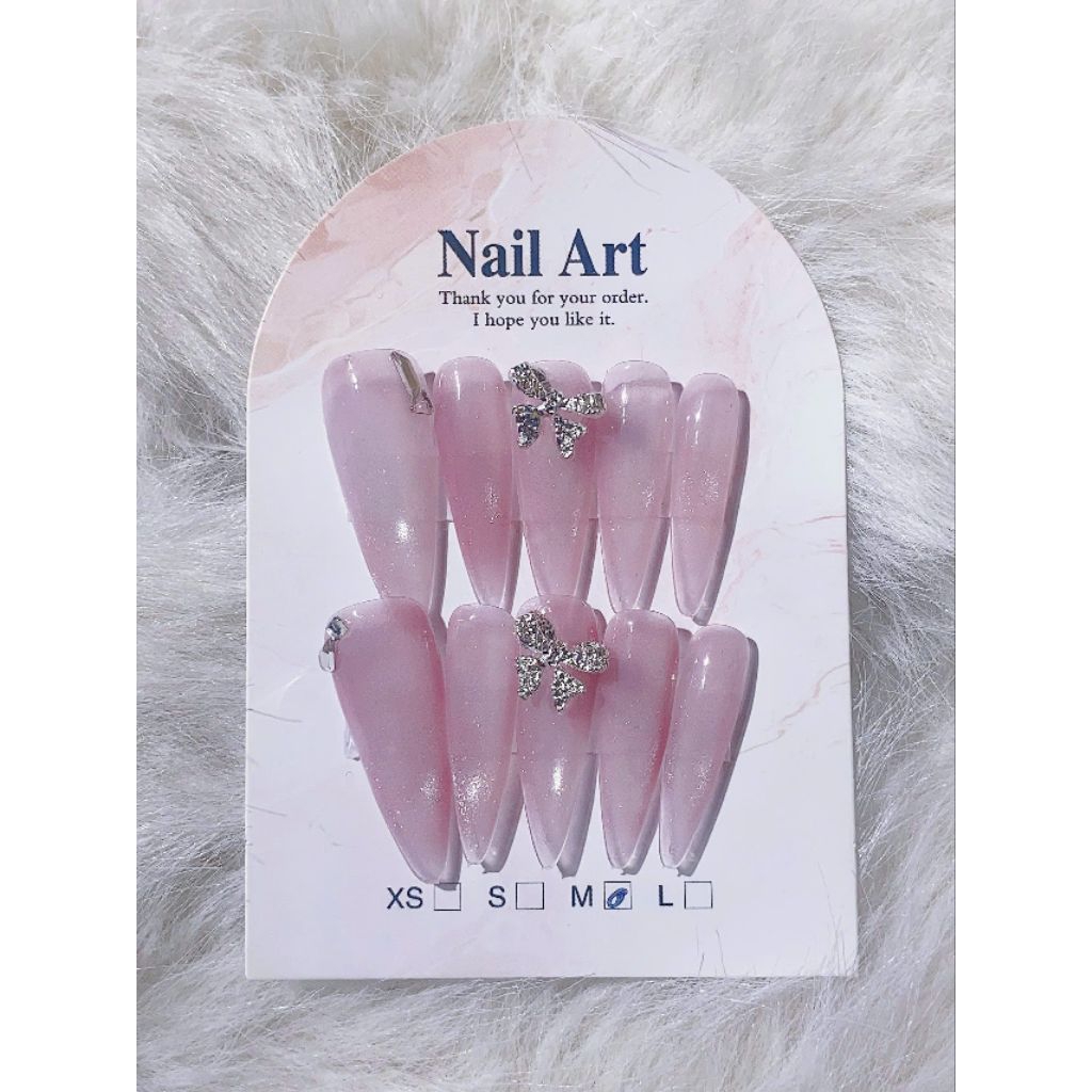 💅 MÓNG GIẢ MÀU HỒNG MẮT MÈO Dài – KÈM KEO DÁN & DŨA MÓNG