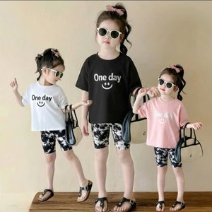 Sét bộ quần legging đùi cho bé gái,áo cotton cộc tay in chữ ONE DAY co giãn thoải mái cho bé.M67