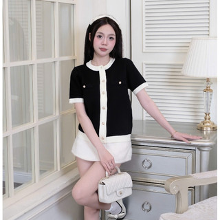 Áo Len Nữ METAL CHIC KNIT L03 – Dệt Kim Ngắn Tay Khuy Kim Loại