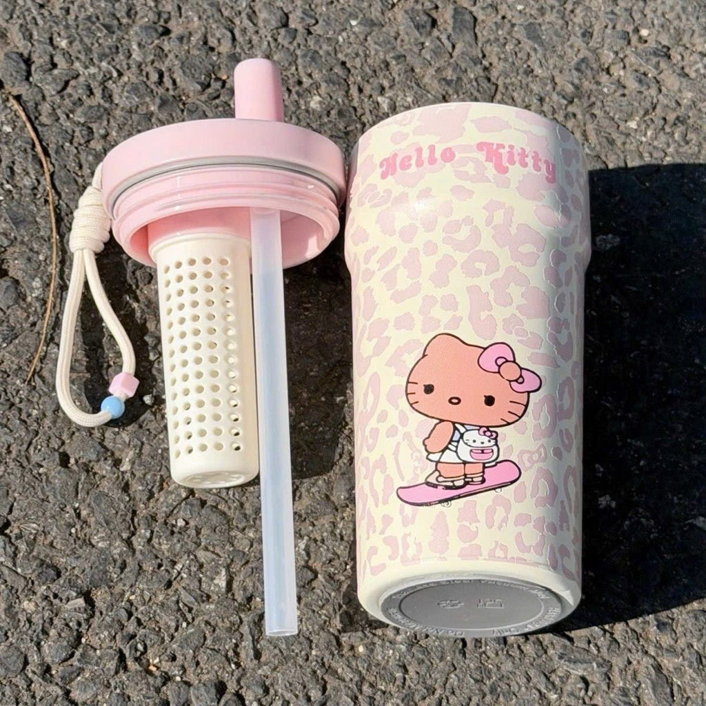 Bình nước hello kitty dung tích 500ml có lưới lọc trà