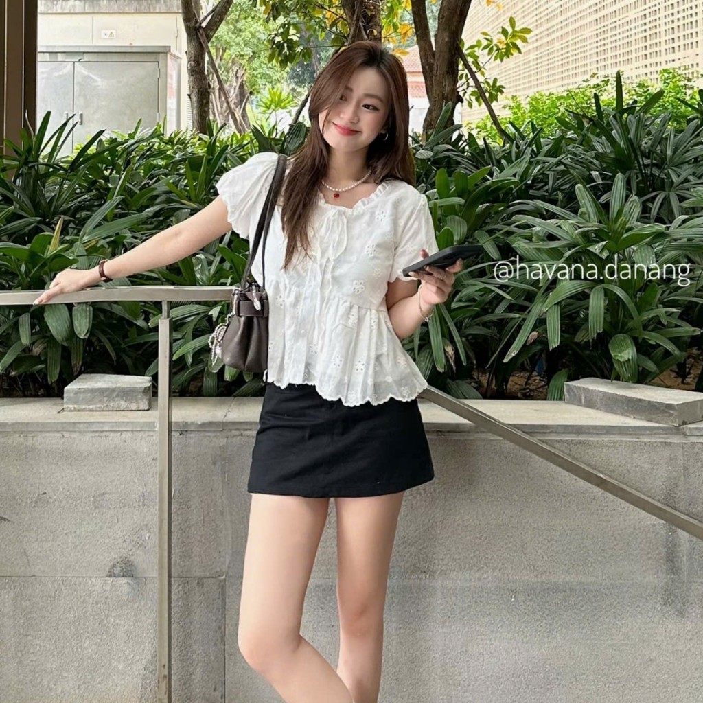 Áo BabyDoll Aimee Phối Cổ Thắt Nơ Chất Ren Thêu Hoa Tay Beo Siêu Xinh 2026 Mã A499