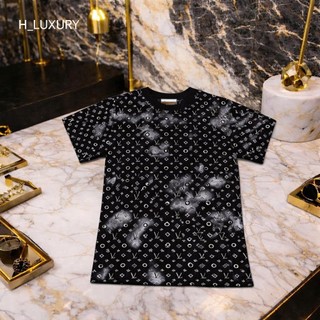 Áo Thun Nam Họa Tiết Monogram Cao Cấp Phong Cách Trẻ Trung Năng Động Street Style