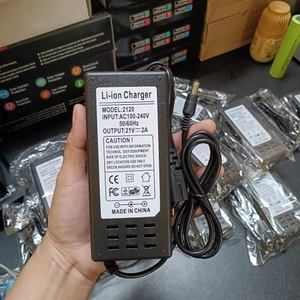Sạc Pin công cụ 5S 21V 2A & 21V 3AChân sạc 5.5 có quạt tản nhiệt sạc chuẩn lion mẫu xịn