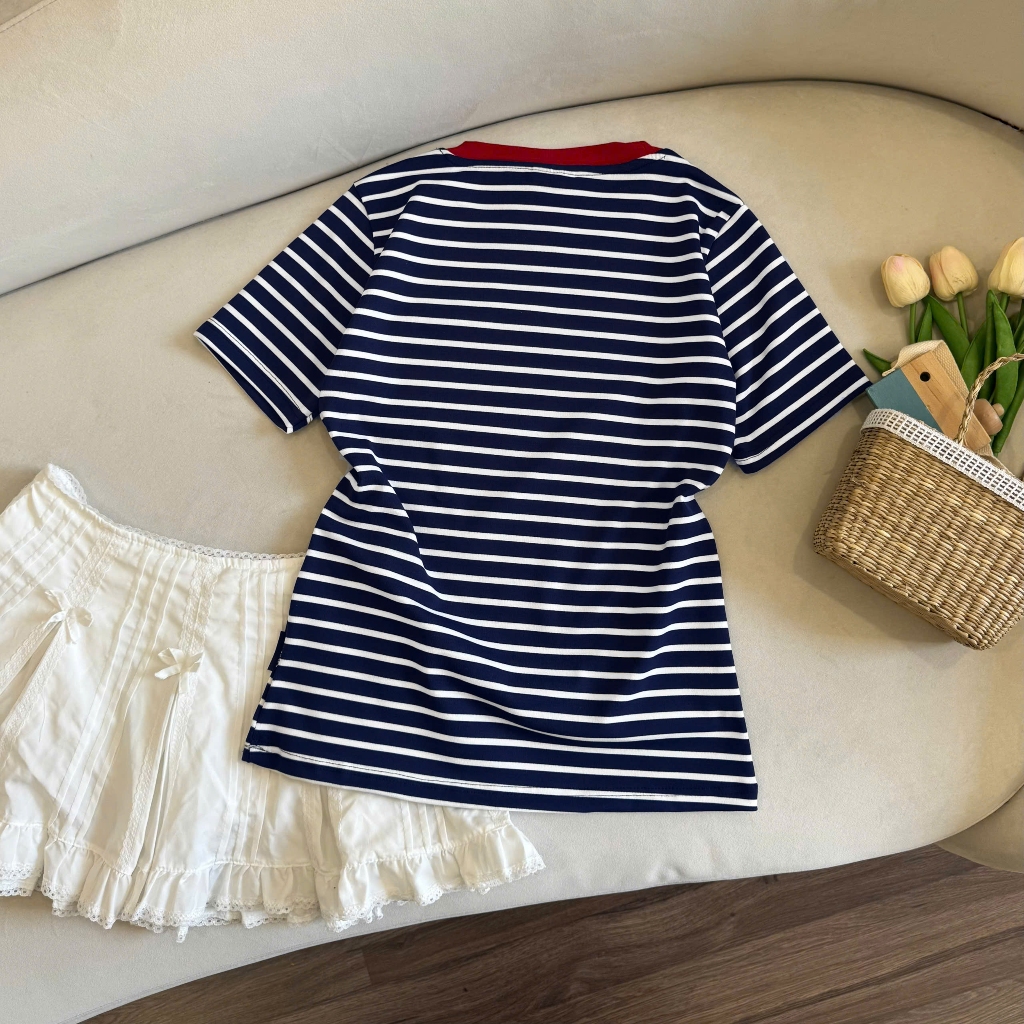 Áo Thun Mirage Cổ Viền Đỏ Sọc Xanh Bắt Mắt Local Brand Chất Cotton Mềm Mịn.