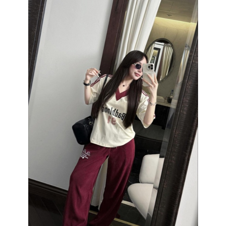 Set đồ nữ, đồ bộ nữ DONNA HCOM25534 áo cổ V phối 2 màu mix quần suông dài dáng thể thao trẻ trung