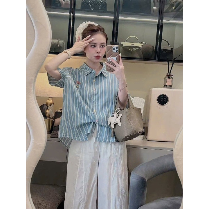 Áo sơ mi nữ, áo nữ DONNA HCOM26425 hoạ tiết kẻ sọc tay ngắn trẻ trung, dễ phối đồ