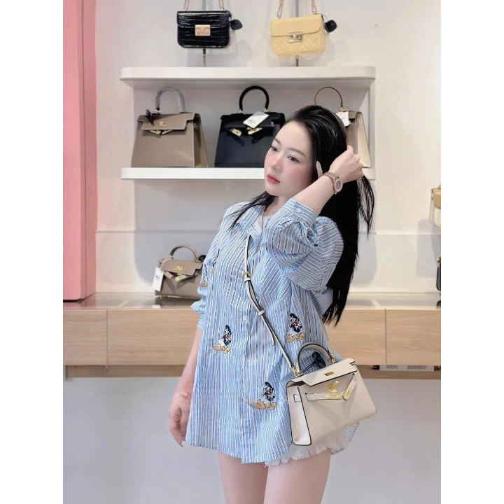 Áo sơ mi nữ, áo nữ DONNA HCOM25568 tay dài kẻ sọc hoạ tiết vịt donal xinh xắn, dễ phối đồ