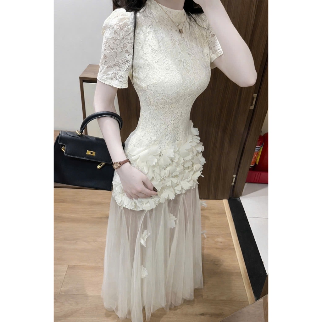 ZIMM STORE-Váy ôm body phối ren họa tiết đính hoa nổi phần eo chân váy voan lưới