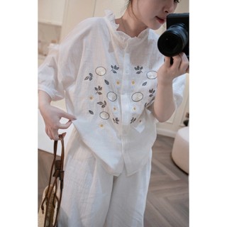 Set bộ đồ nữ màu trắng thêu hoa cúc áo tay lỡ kèm quần suông