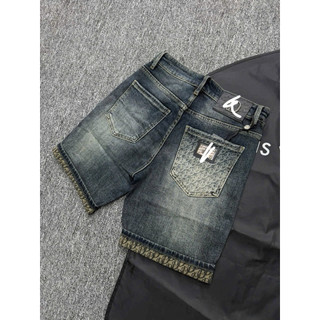 Quần short jean nam màu xanh hoạ tiết túi sau điểm nhấn,chất vải dầy mềm co giãn nhẹ,phom dáng chuẩn 1:1Quảng châu