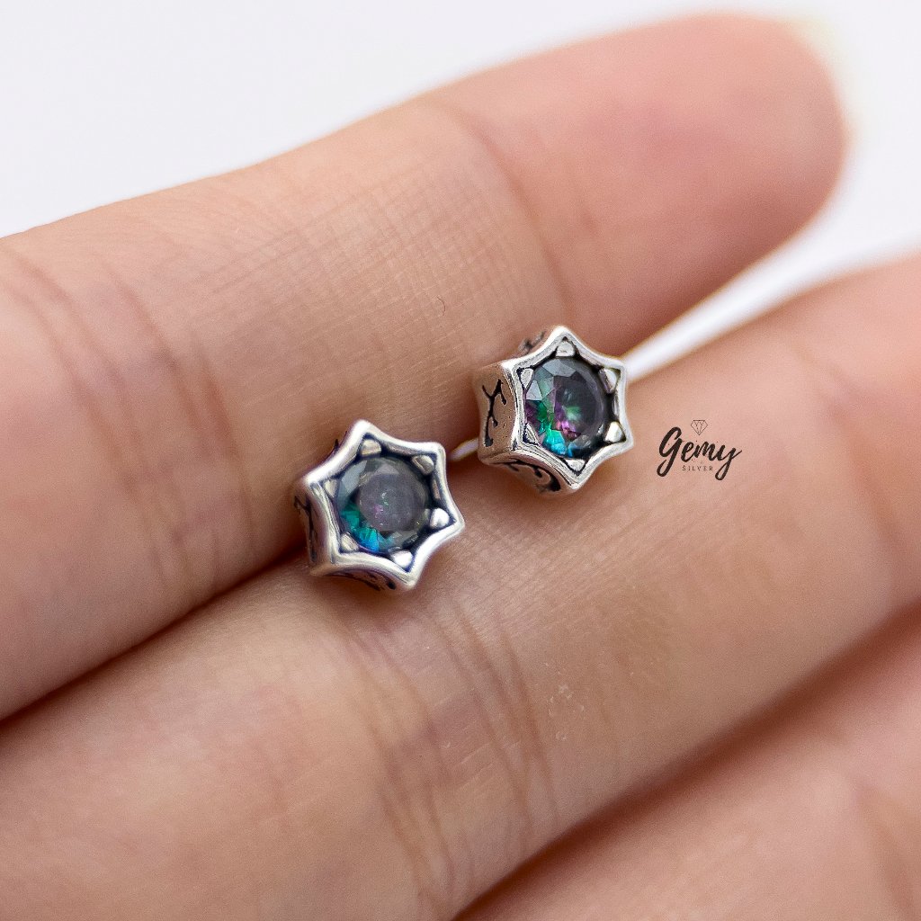 Khuyên tai thanh thẳng nam bạc nguyên chất đính đá màu lam lục giác siêu chất (1 chiếc) KN137 | GEMY SILVER