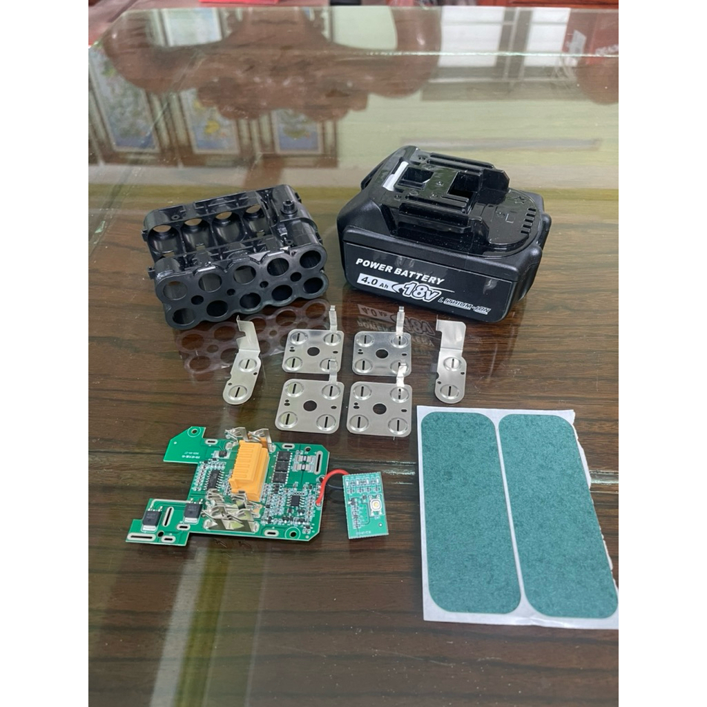 Vỏ mạch pin makita 18V 10cell mạch nhận sạc zin , có đèn led báo pin