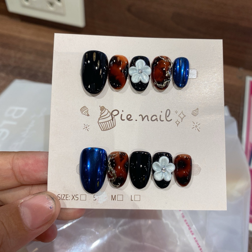 486. nailbox nâu hổ phách vân đá mix gel hoa, tráng gương xanh