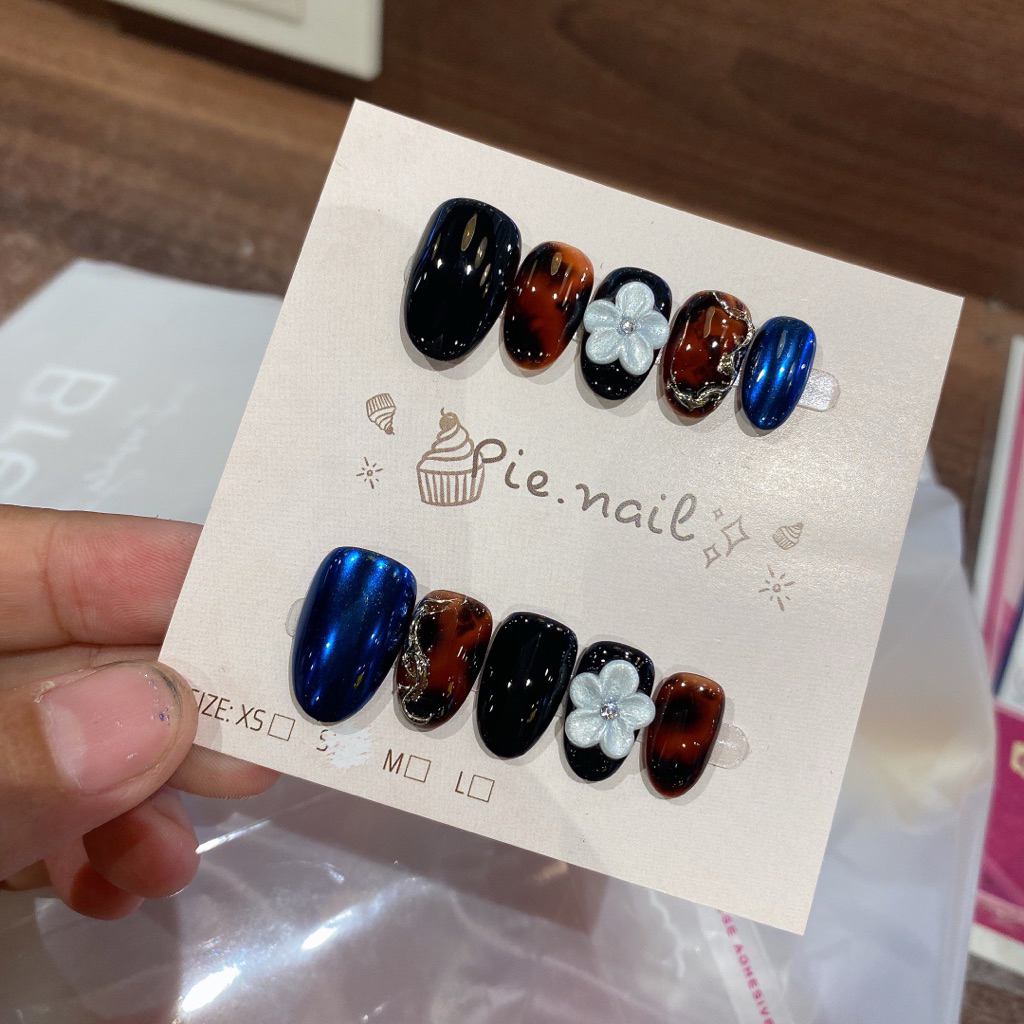 486. nailbox nâu hổ phách vân đá mix gel hoa, tráng gương xanh