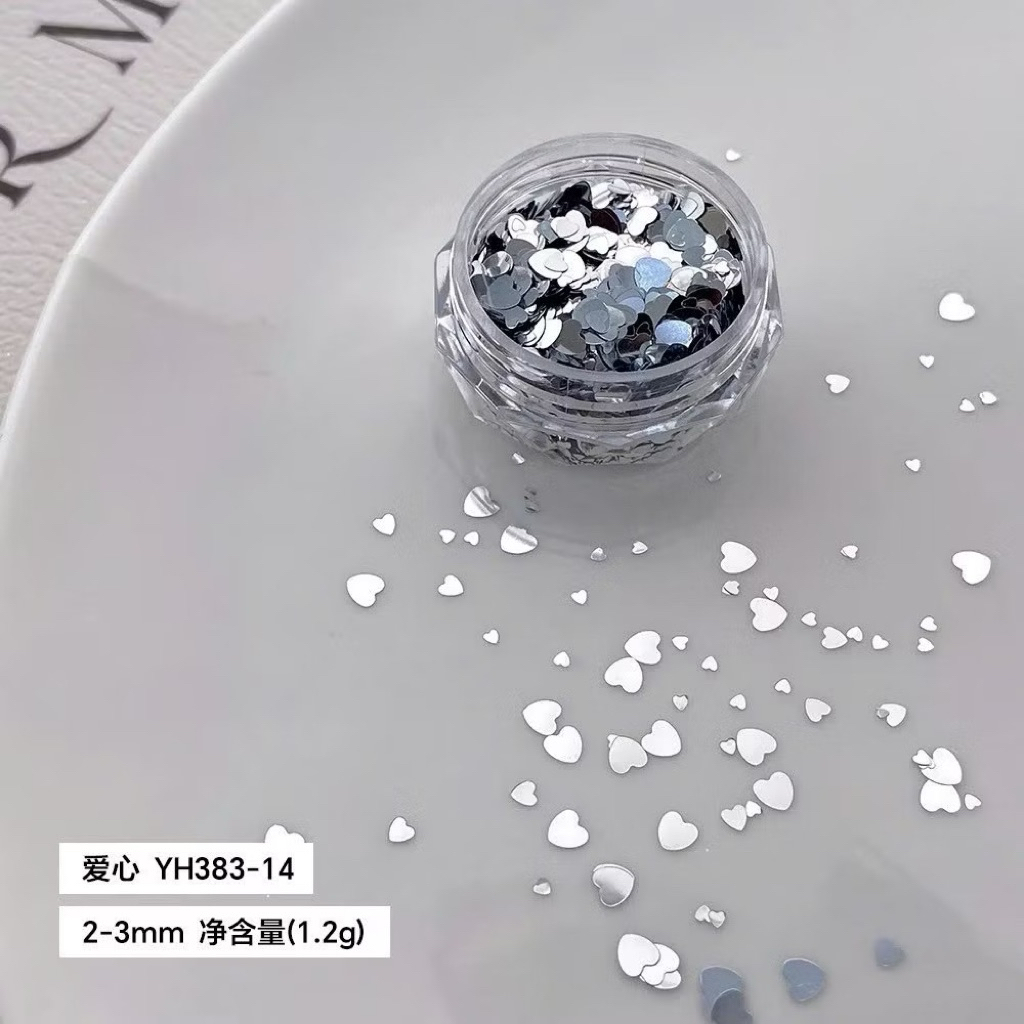 hũ phụ kiện bling-sao-tim trang trí móng mix size siêu hot, sẵn ship ạ!