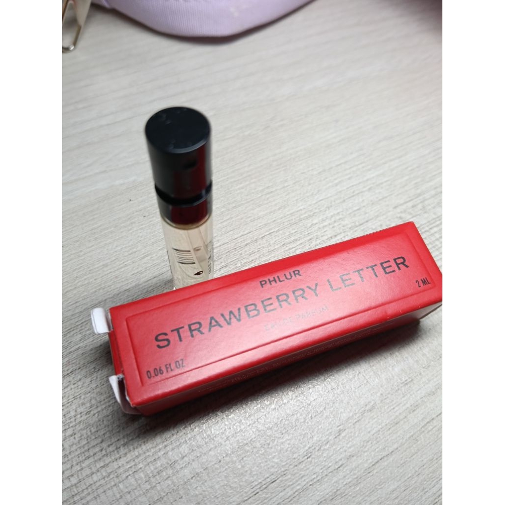 vial/ mẫu thử strawberry letter phlur 2ml | Shopee Việt Nam