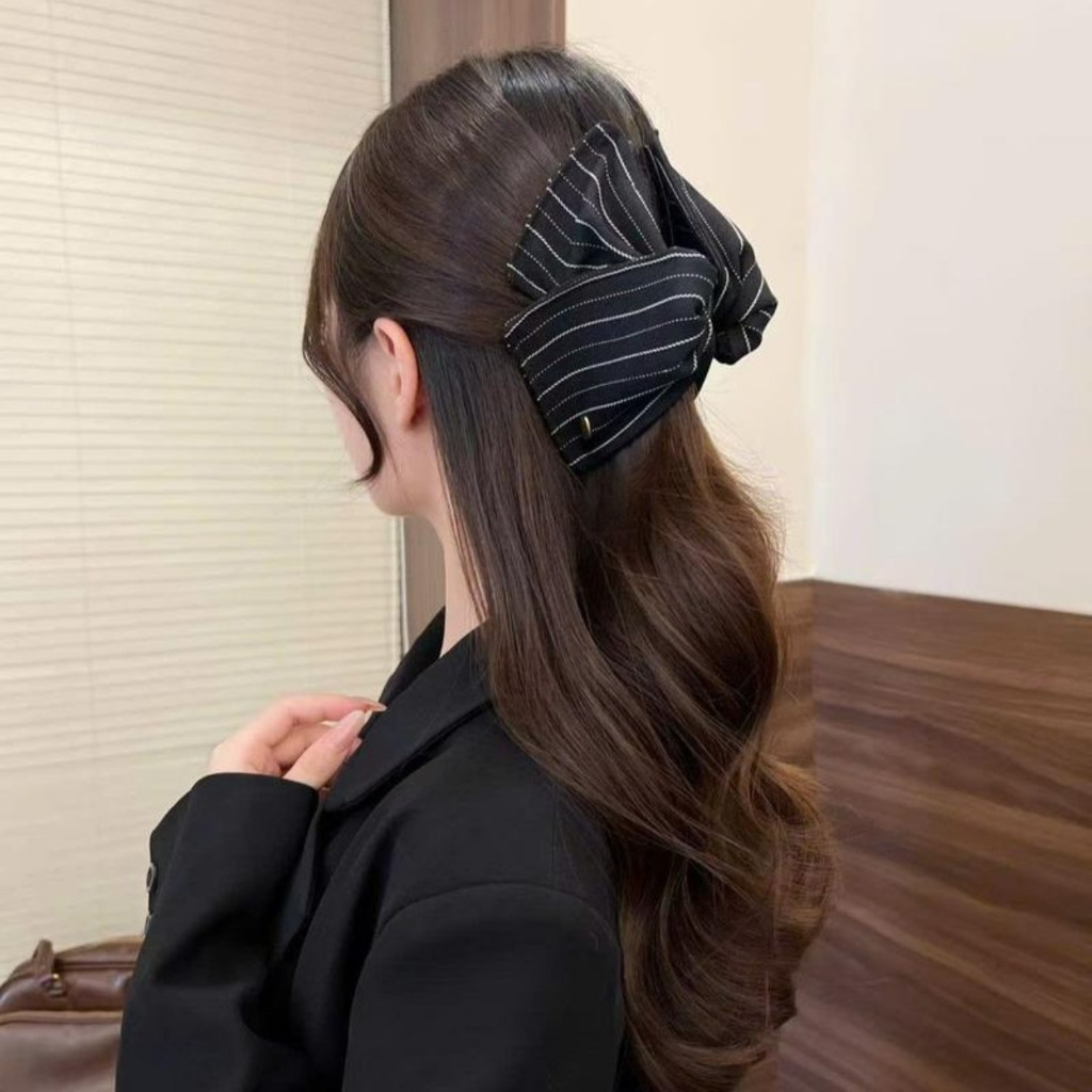 Kẹp Tóc Càng Cua Tam Giác Nữ – Phụ Kiện Tóc Phong Cách Cổ Điển Dễ Phối Đồ