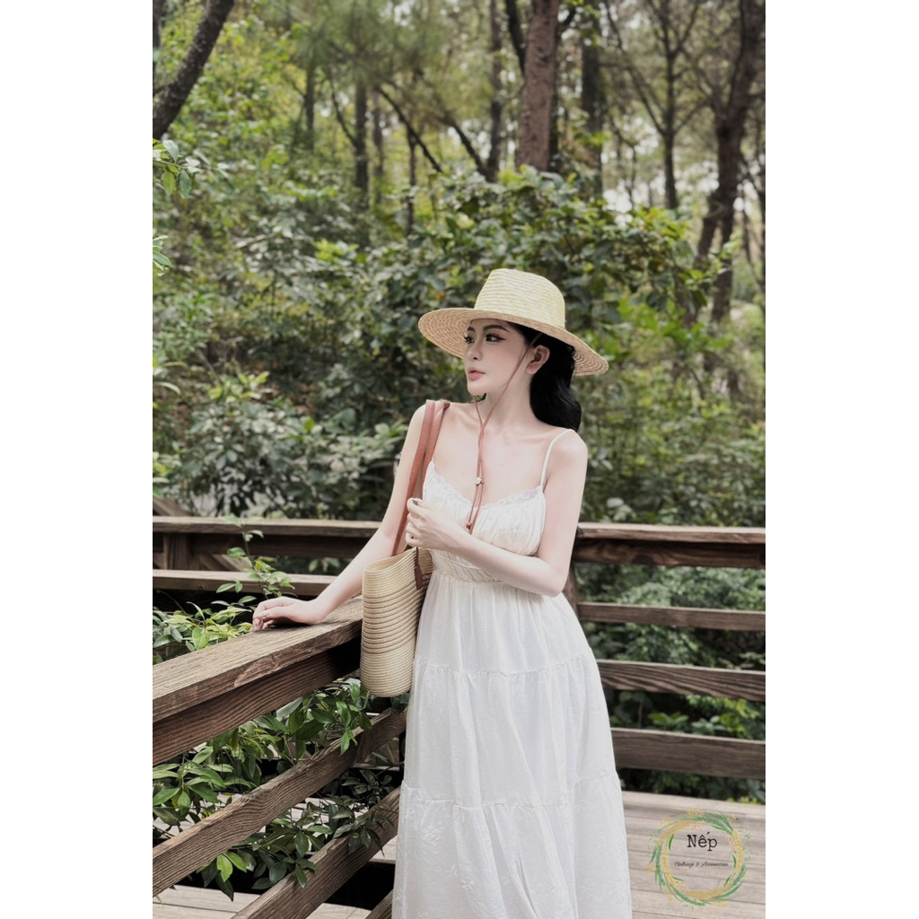 Đầm 2 dây maxi thô dập ren