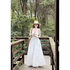 Đầm 2 dây maxi thô dập ren