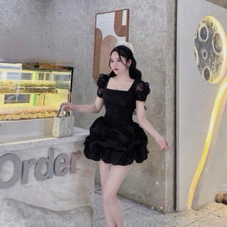 Đầm ren cổ vuông tay bồng phối chân váy tơ đính hoa  Nữ Women Dress Voan