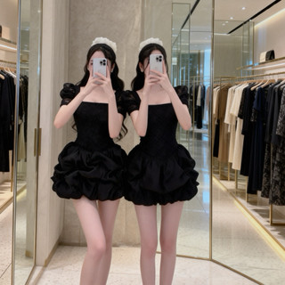 Đầm ren cổ vuông tay bồng phối chân váy tơ đính hoa  Nữ Women Dress Voan