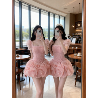 Đầm ren cổ vuông tay bồng phối chân váy tơ đính hoa  Nữ Women Dress Voan
